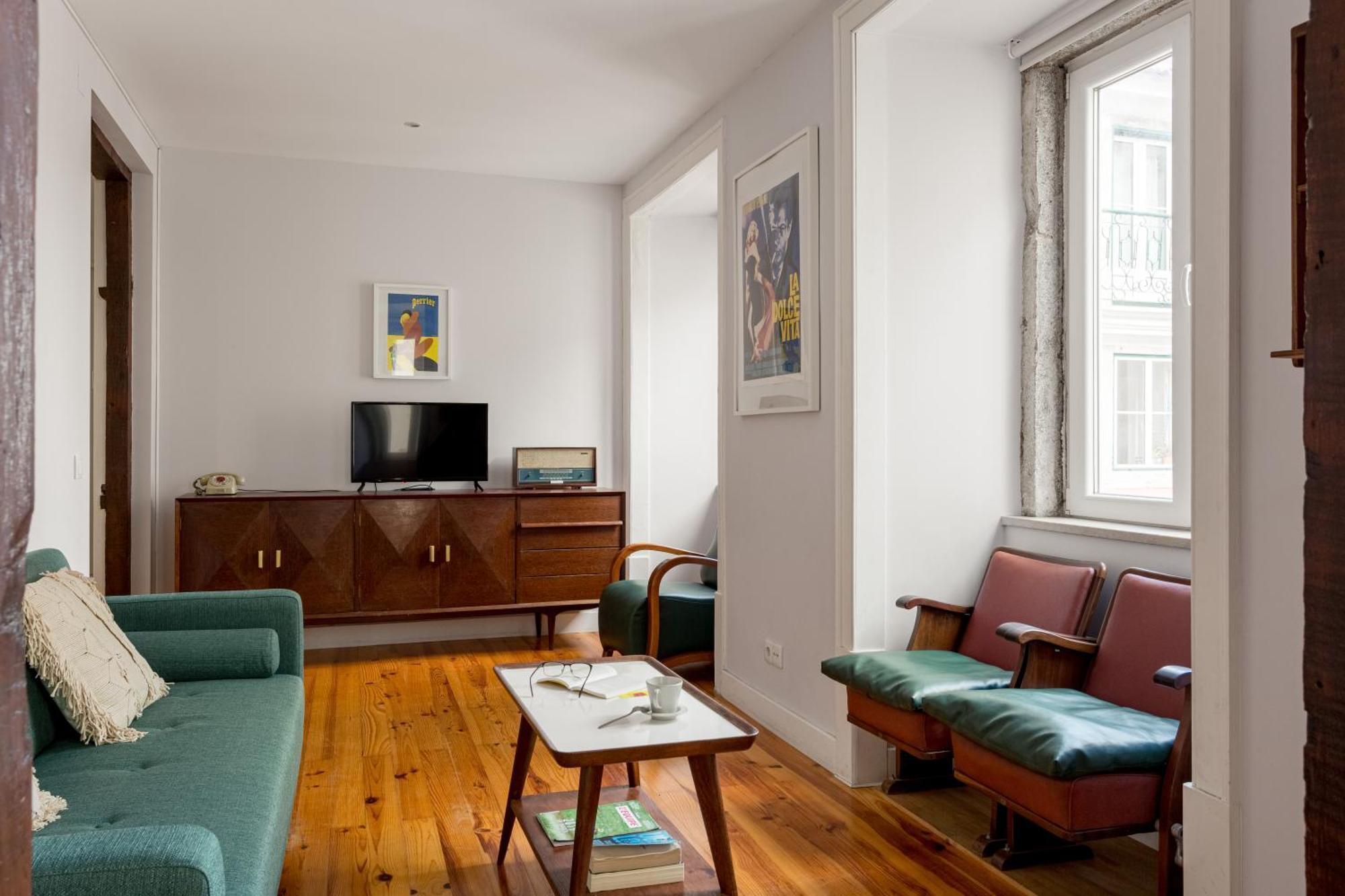 Апартаменти Joivy Inviting Flat Next To Carmo Convent Лісабон Екстер'єр фото